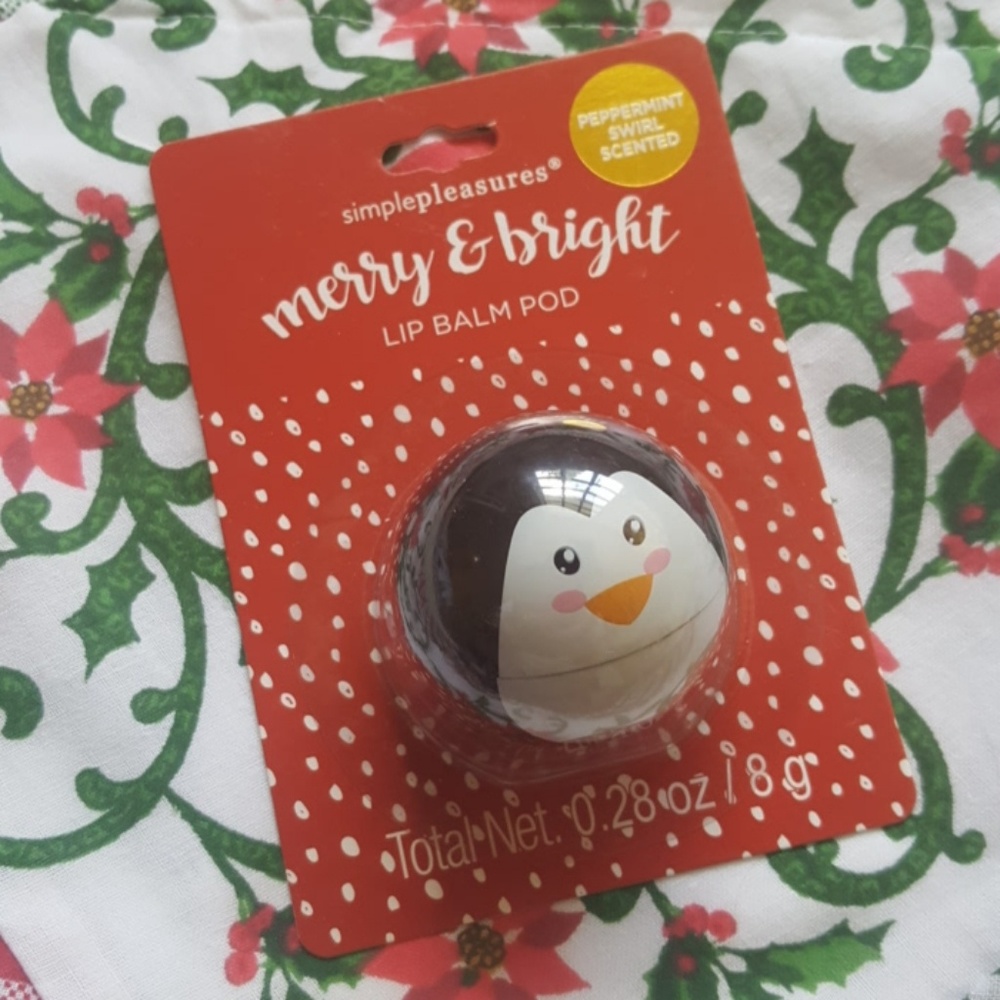 Christmas Penguin lip balm pod Peppermint Scented